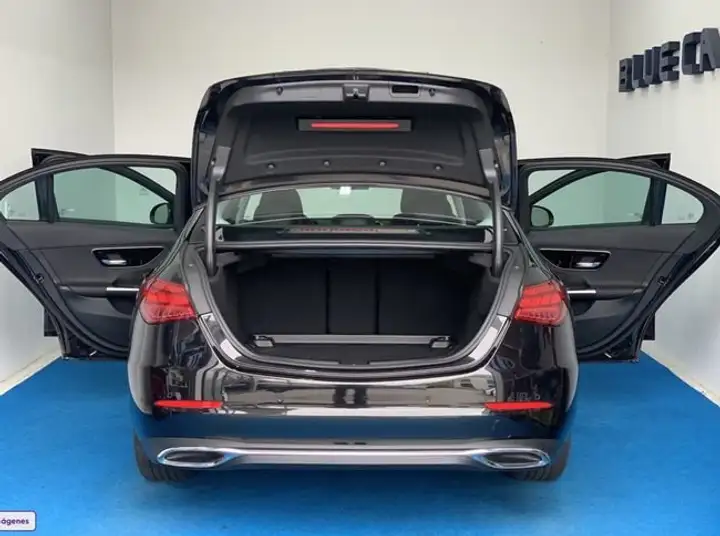 Mercedes-Benz Clase C 2023, foto 7