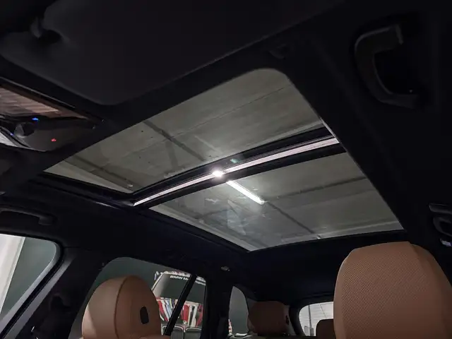 BMW X5 view 10