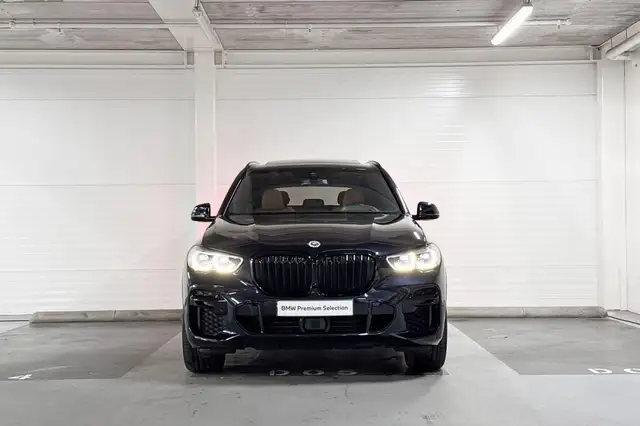 BMW X5 view 5