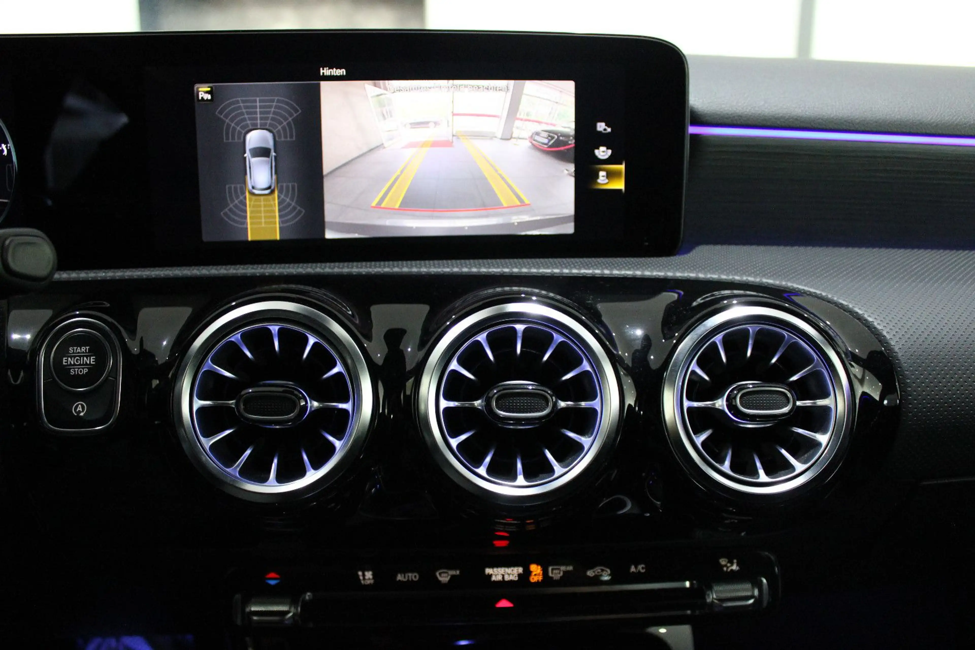 Mercedes-Benz A 200 DCT AMG-SPORTPAKET NIGHT DIAMANT BURMESTER — photo 10