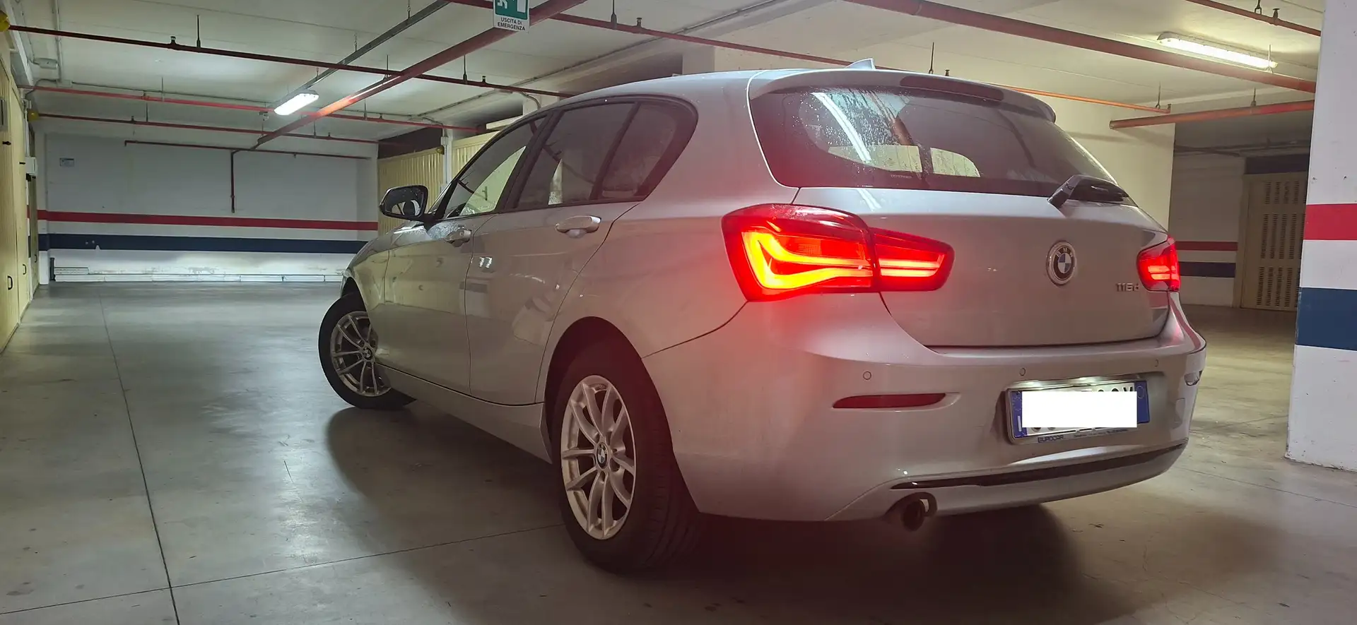 BMW 116 116d s-tronic business advantage Srebrny - 2