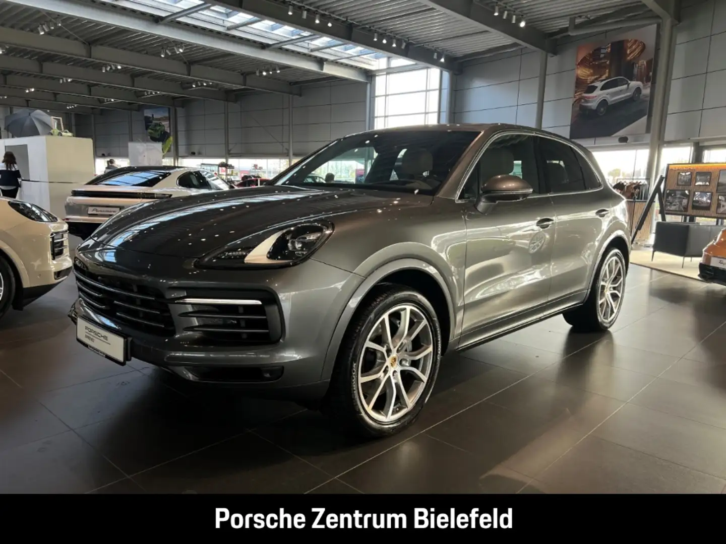 Porsche Cayenne S InnoDrive Head-Up Standheizung BOSE Grau - 1