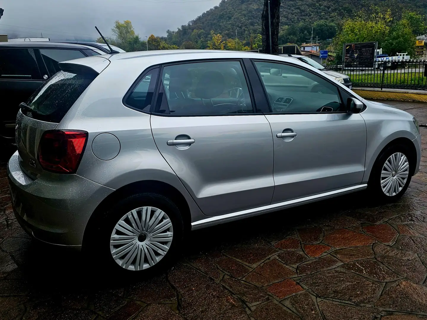Volkswagen Polo Polo 5p 1.2 tsi bm Comfortline Argento - 2
