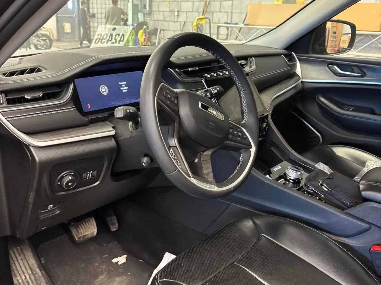 Jeep Grand Cherokee снимка Jeep Grand Cherokee