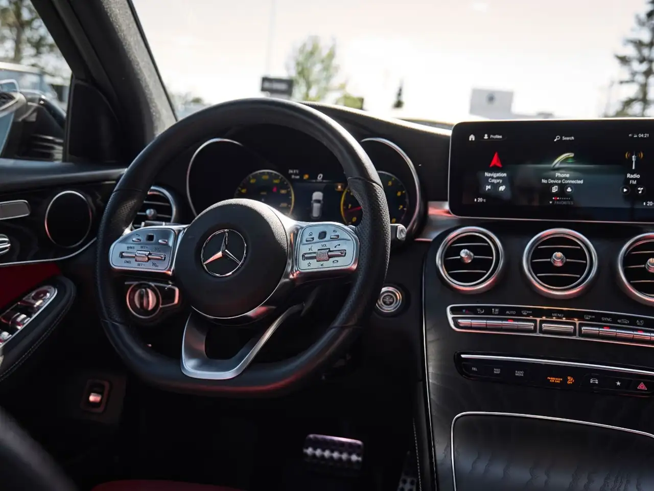 Mercedes-Benz GLC снимка Mercedes-Benz GLC