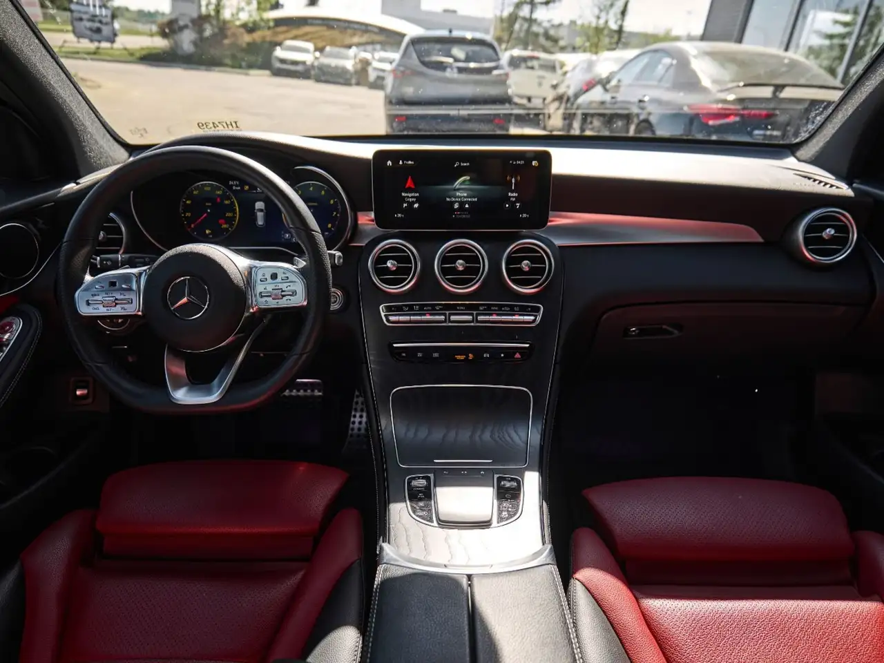 Mercedes-Benz GLC снимка Mercedes-Benz GLC