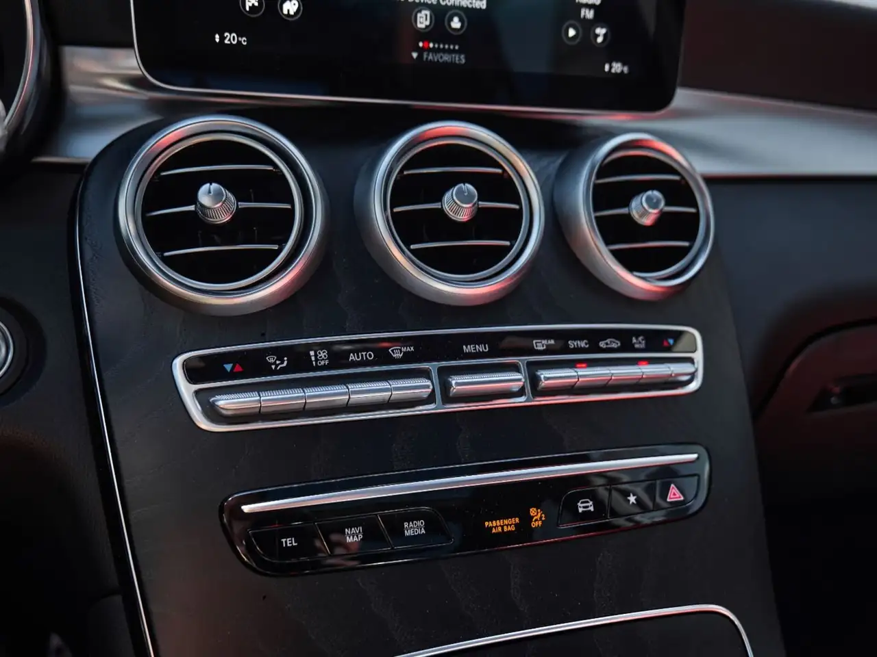 Mercedes-Benz GLC снимка Mercedes-Benz GLC