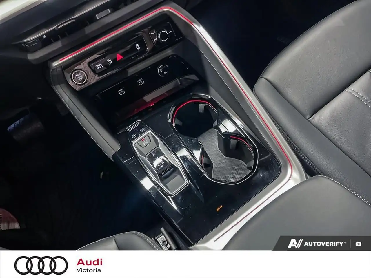 Audi Q5 снимка Audi Q5
