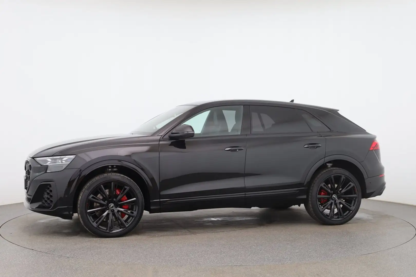 Audi SQ8 TFSI quattro Schwarz - 2