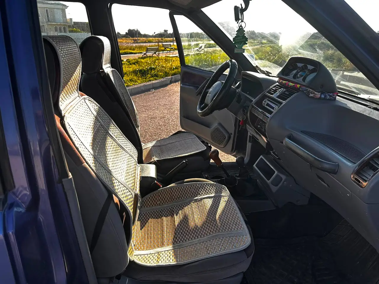Nissan Terrano II 1997 3p 2.7 tdi SR Safari, foto 3
