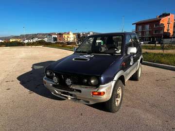 Terrano II 1997 3p 2.7 tdi SR Safari