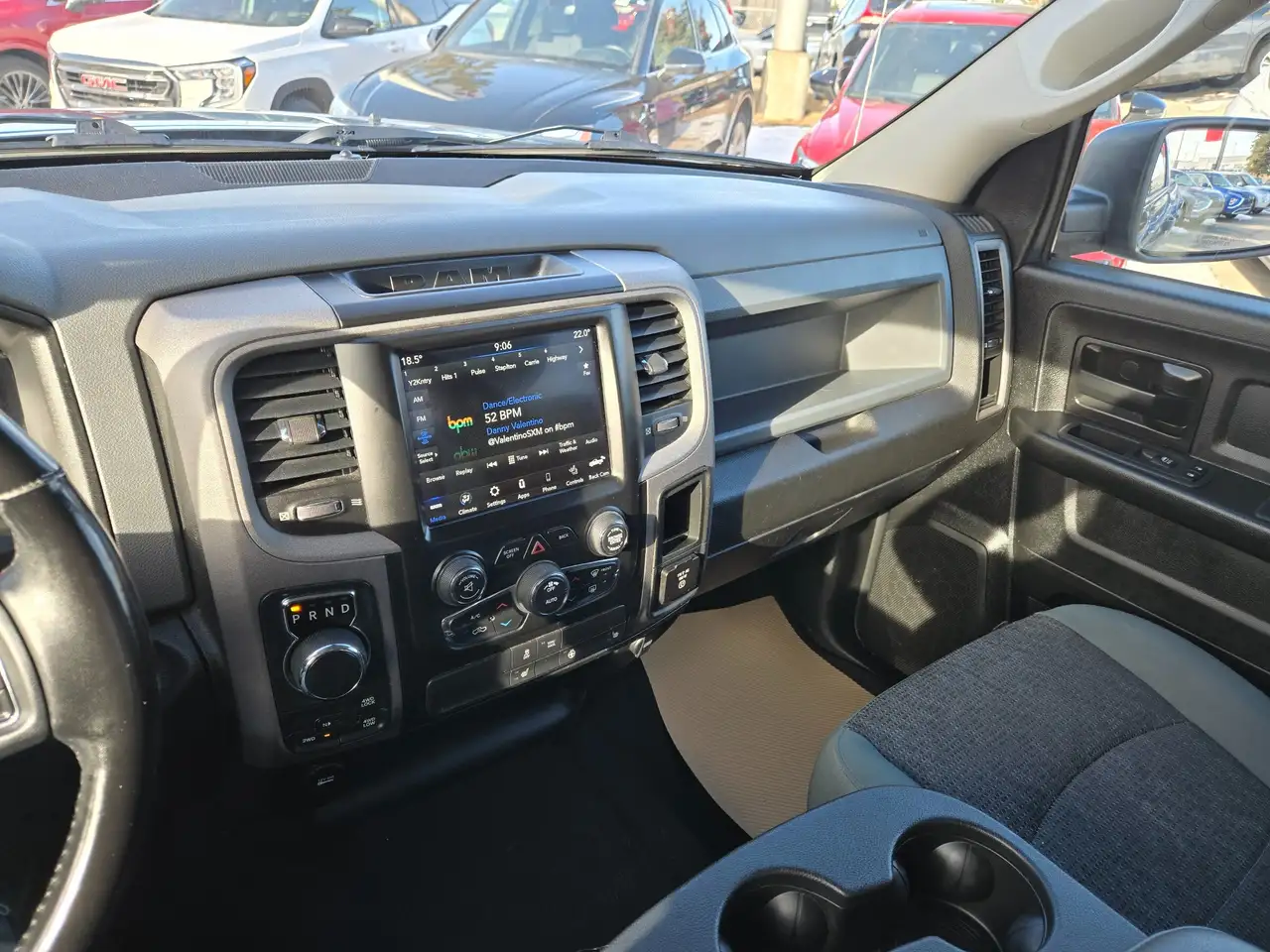 RAM 1500 снимка RAM 1500