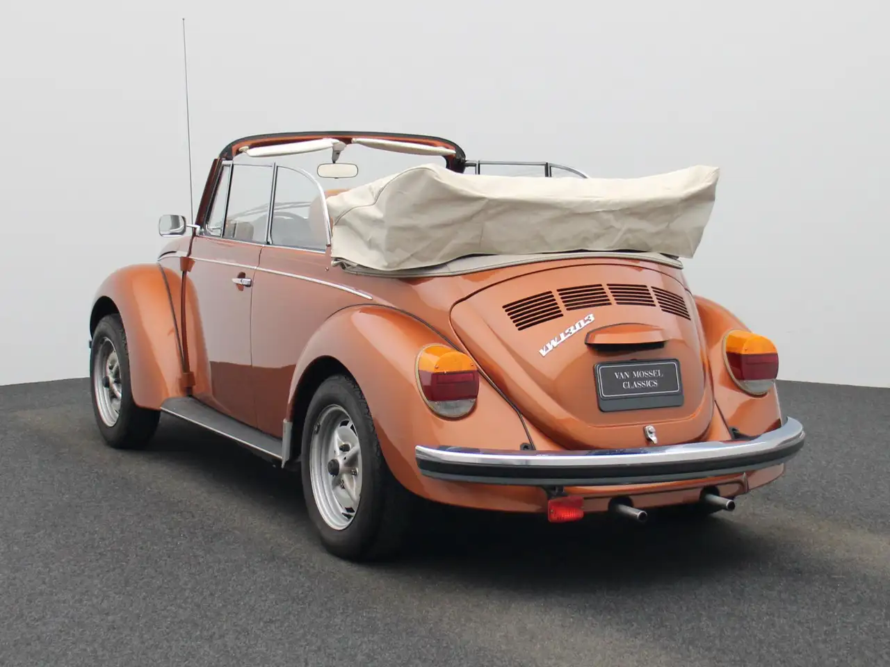 Volkswagen Kever 1303 LS Cabriolet, foto 2