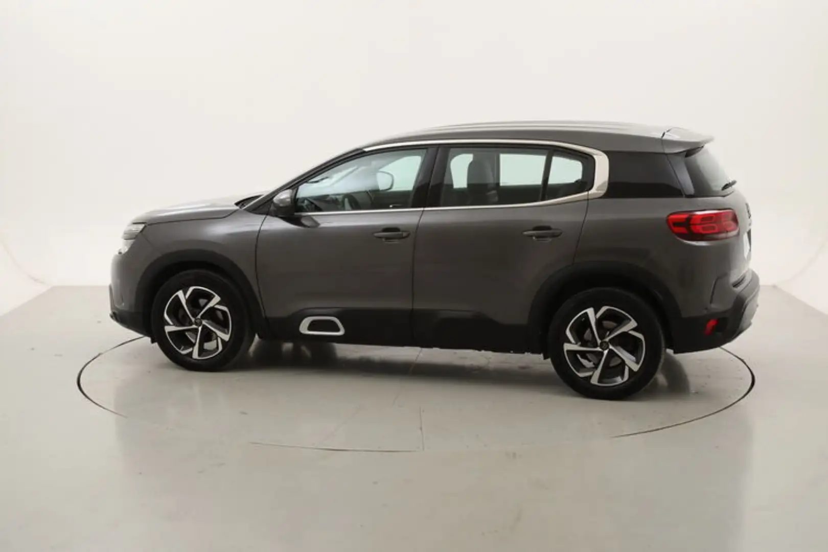 Citroen C5 Aircross Business 1.5 Diesel 131CV Gris - 2