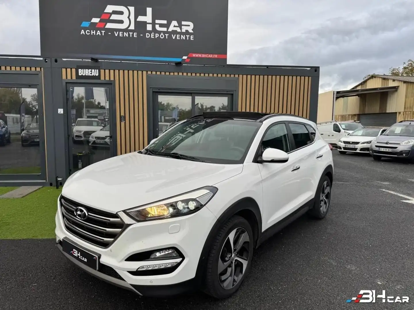 Hyundai TUCSON 1.7 CRDI 141ch EXECUTIVE 2WD DCT 7 Pano Wit - 1