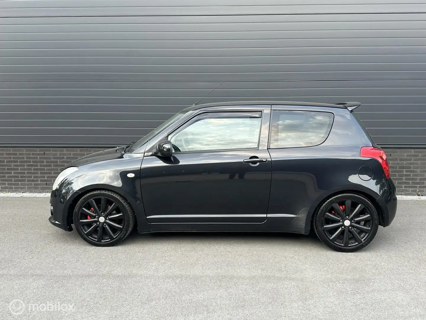 Suzuki Swift 1.6 Sport CLIMA*NAVI*LEER*NW APK!! Schwarz - 2