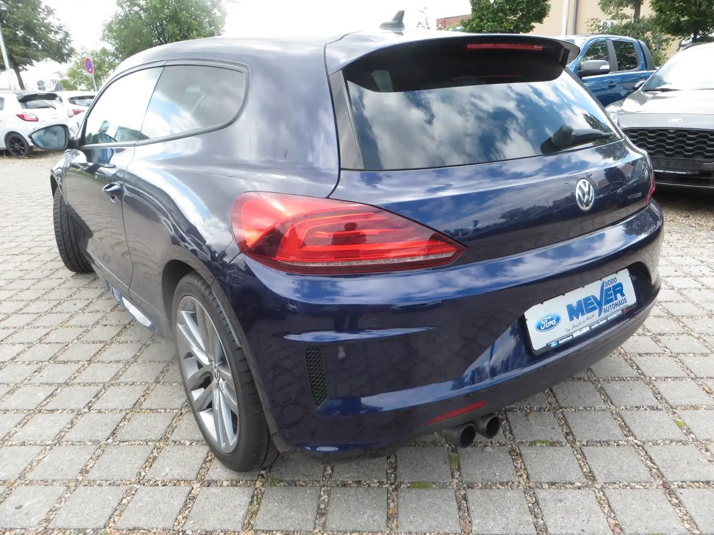 Volkswagen Scirocco Automatik , Sitzheizung , Navi ,Xenon Violett - 2