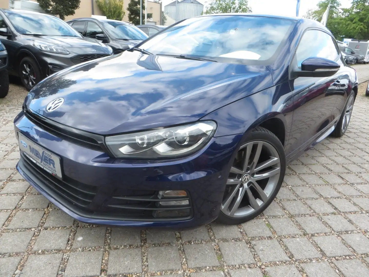 Volkswagen Scirocco Automatik , Sitzheizung , Navi ,Xenon Violett - 1
