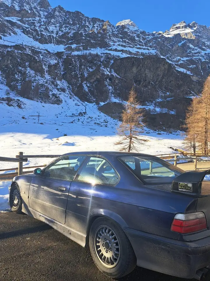 BMW 318is Coupe Individual, foto 9