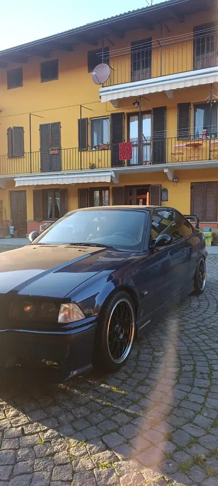 BMW 318is Coupe Individual, foto 5