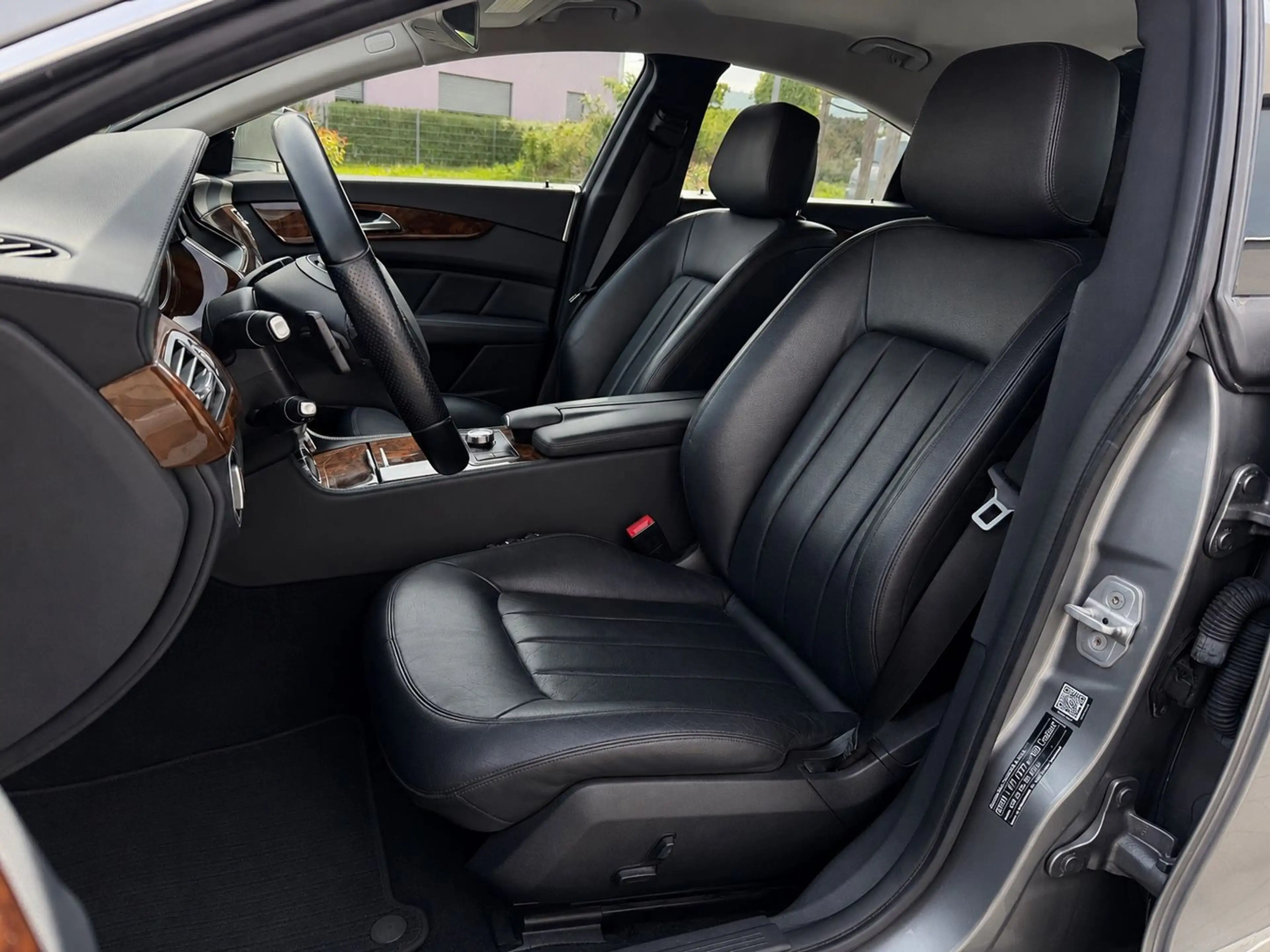 Mercedes-Benz CLS 500 AMG 4Matic — photo 8