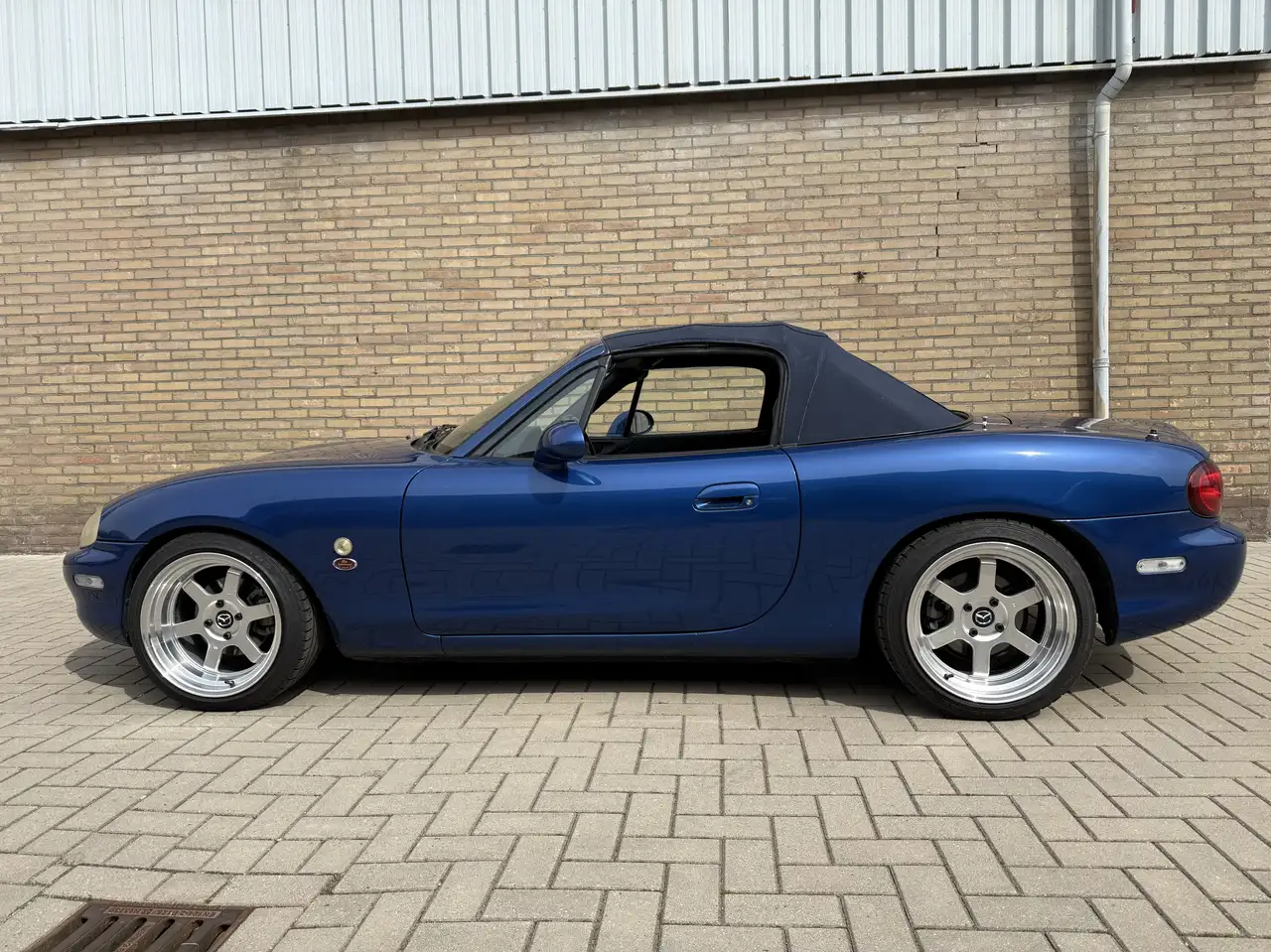 Mazda MX-5 1999
