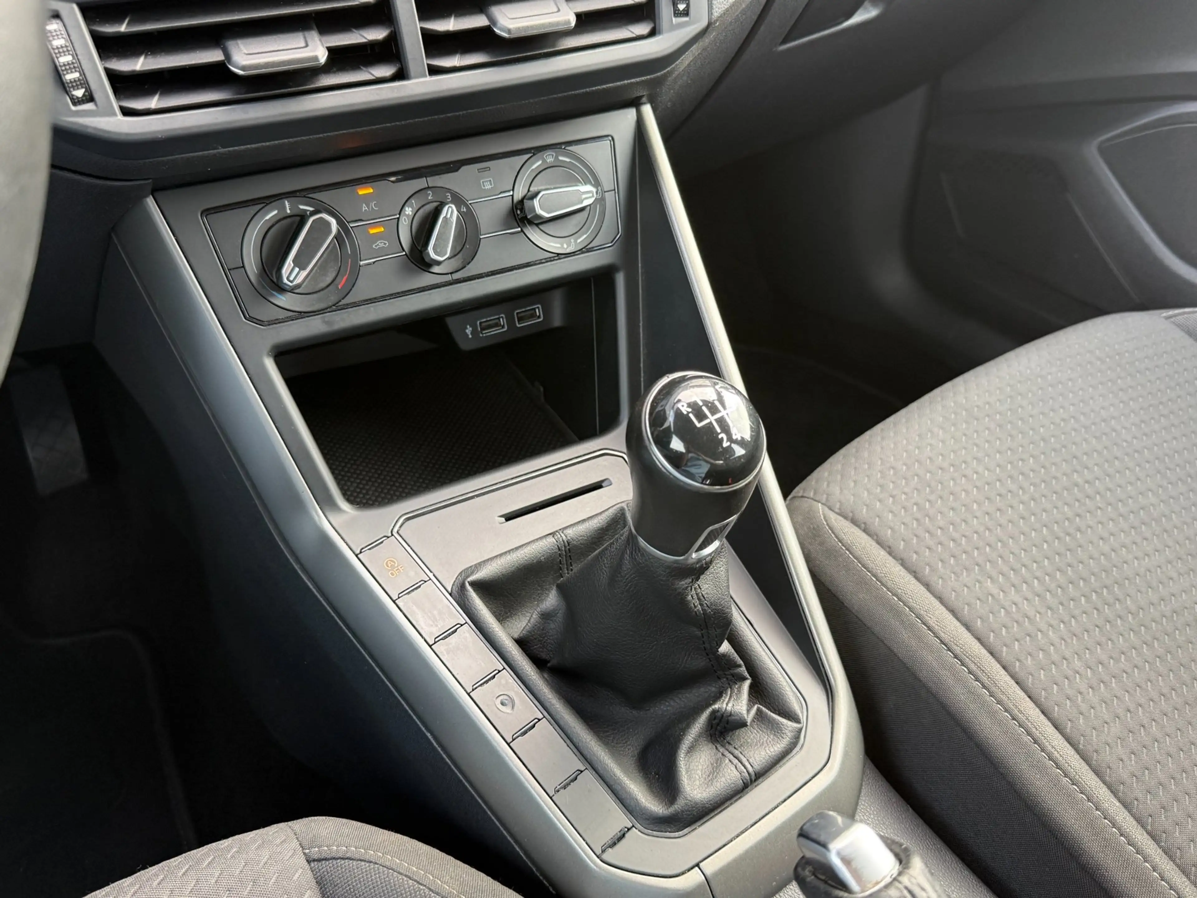 Volkswagen Polo 1.0 TSI Comfortline | ACC|CARPLAY — photo 14