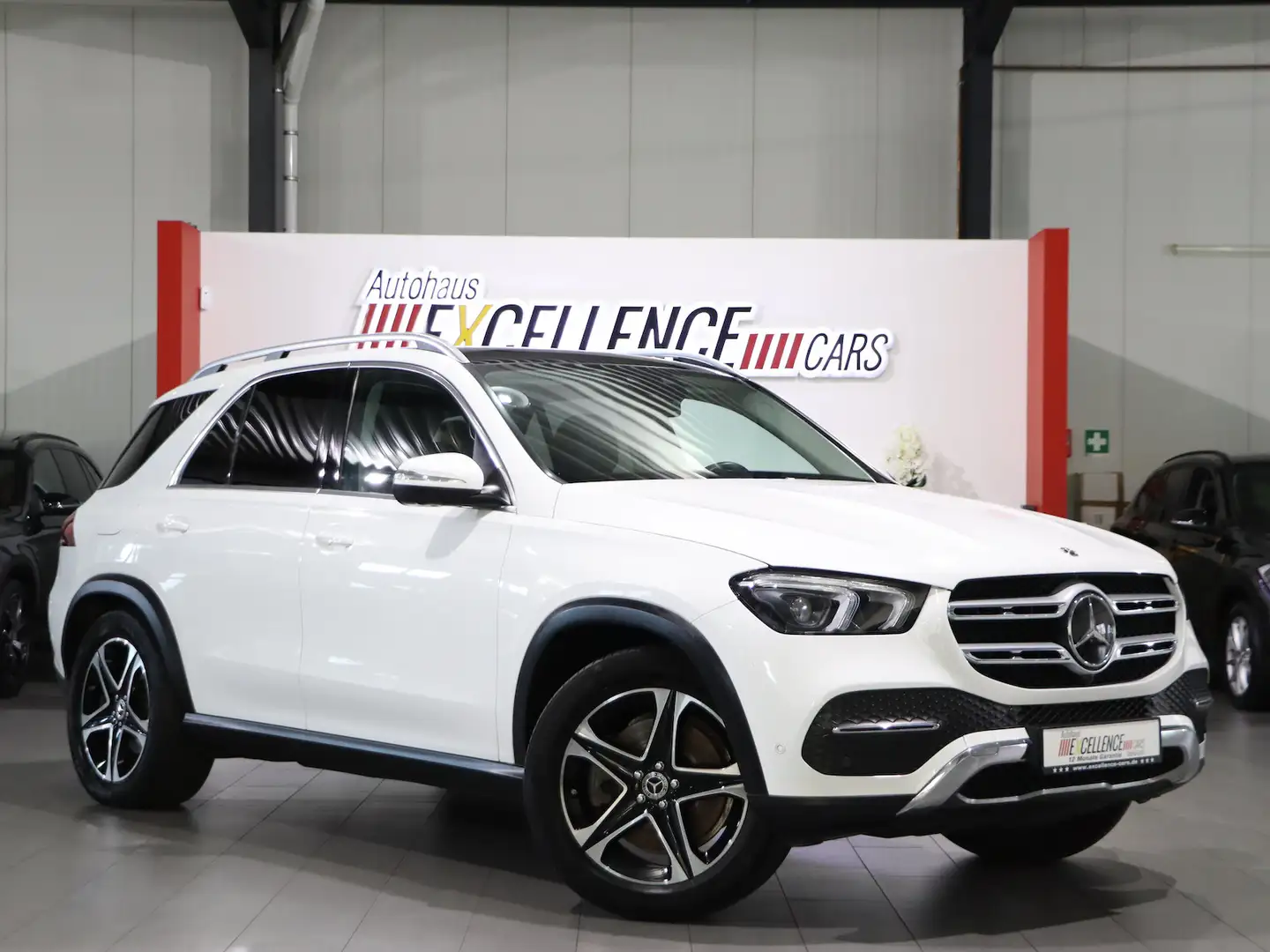 Mercedes-Benz GLE 350 e 4Matic EQ / PANORAMA / DISTRONIC / AHK Blanc - 1