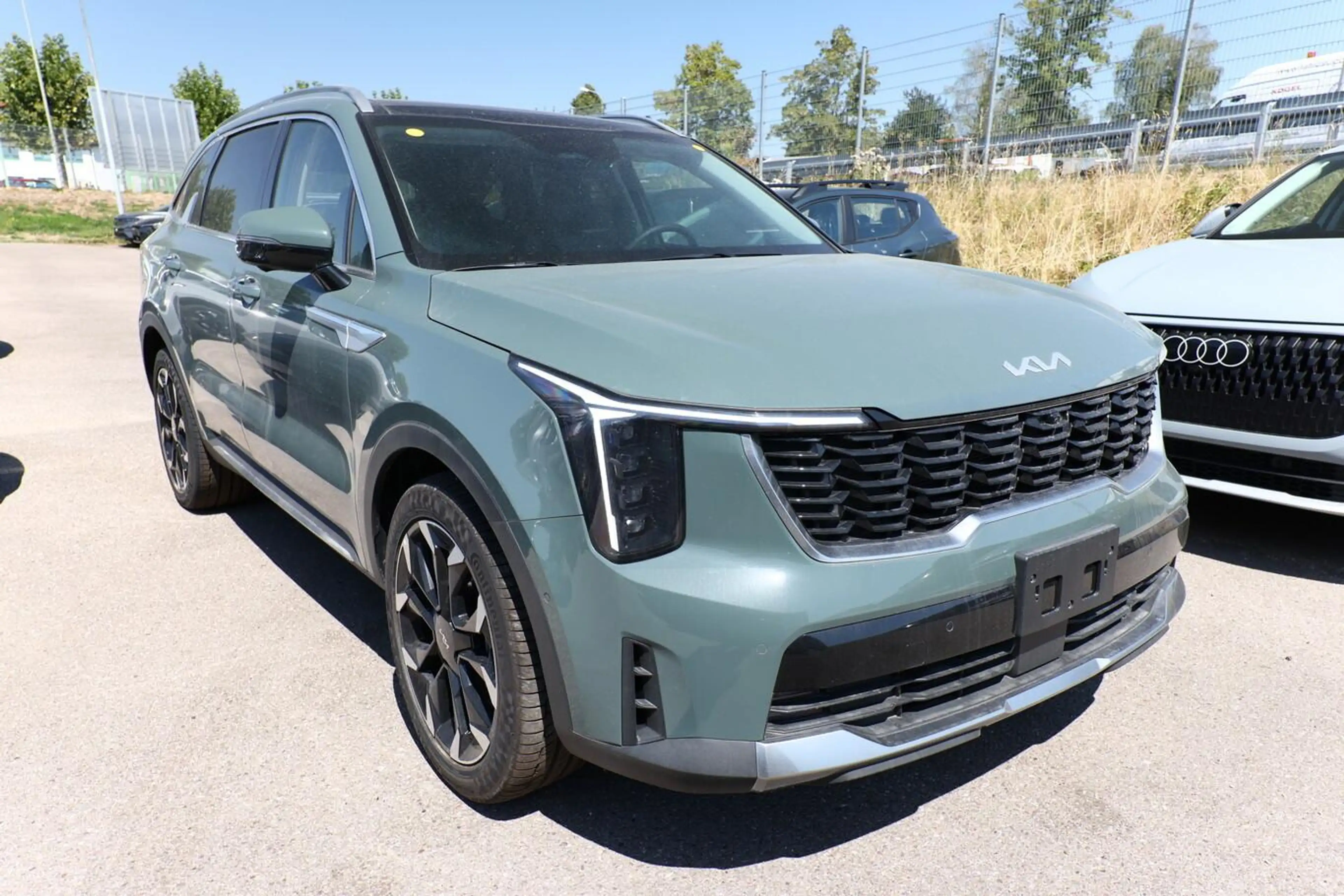 Kia Sorento 4WD 7S Pano Bose HUD eHK ACC SHZ Nav Kam 142 kW... — photo 2