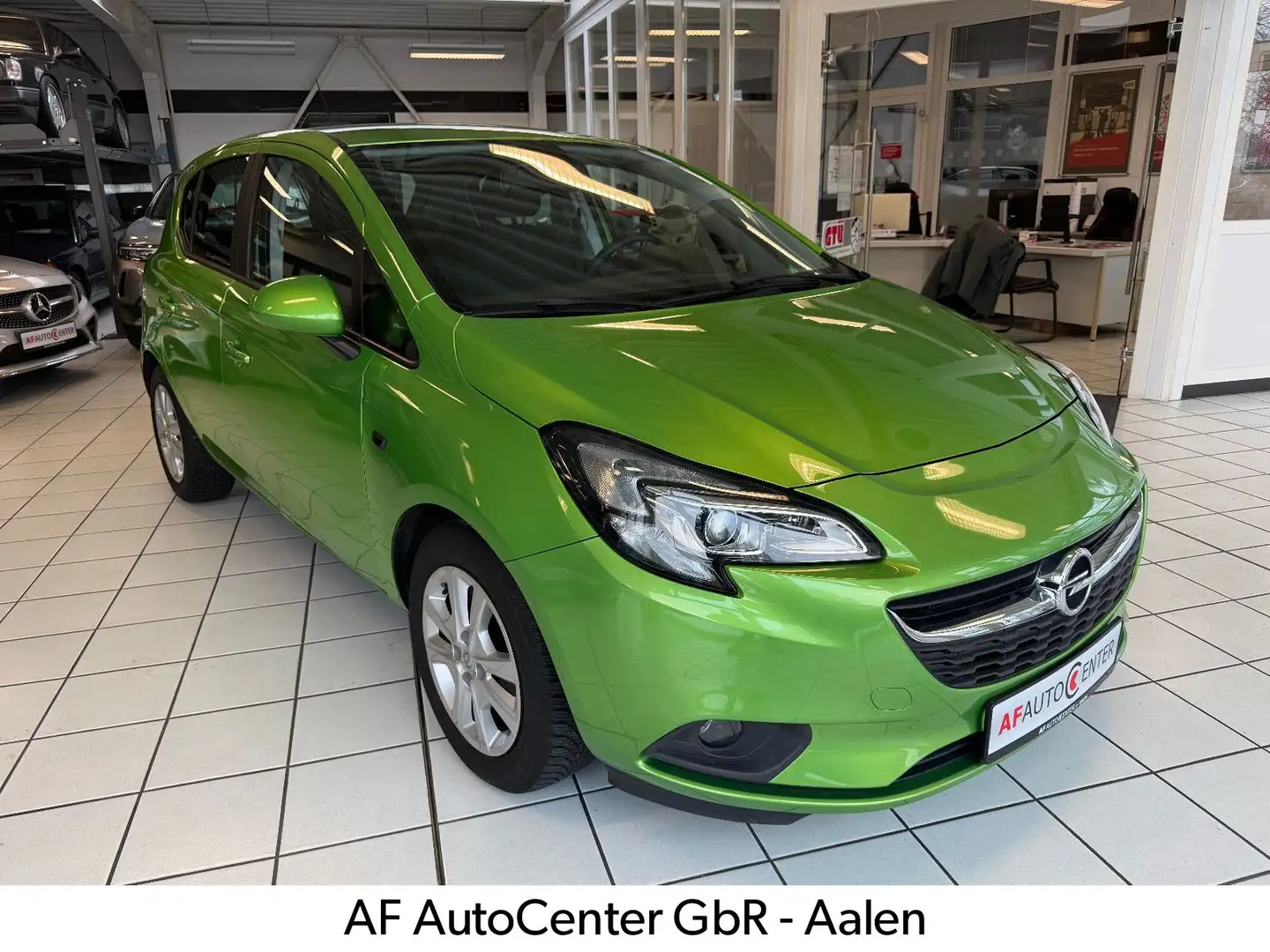 Opel Corsa Drive Automatik *Xenon*Tempomat Grün - 1