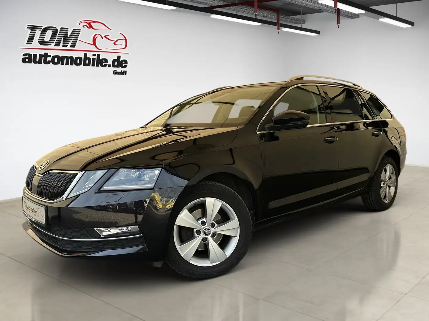 Skoda Octavia Kombi Style LED*ACC*CARPLAY*VIRTUAL*NAVI Noir - 1