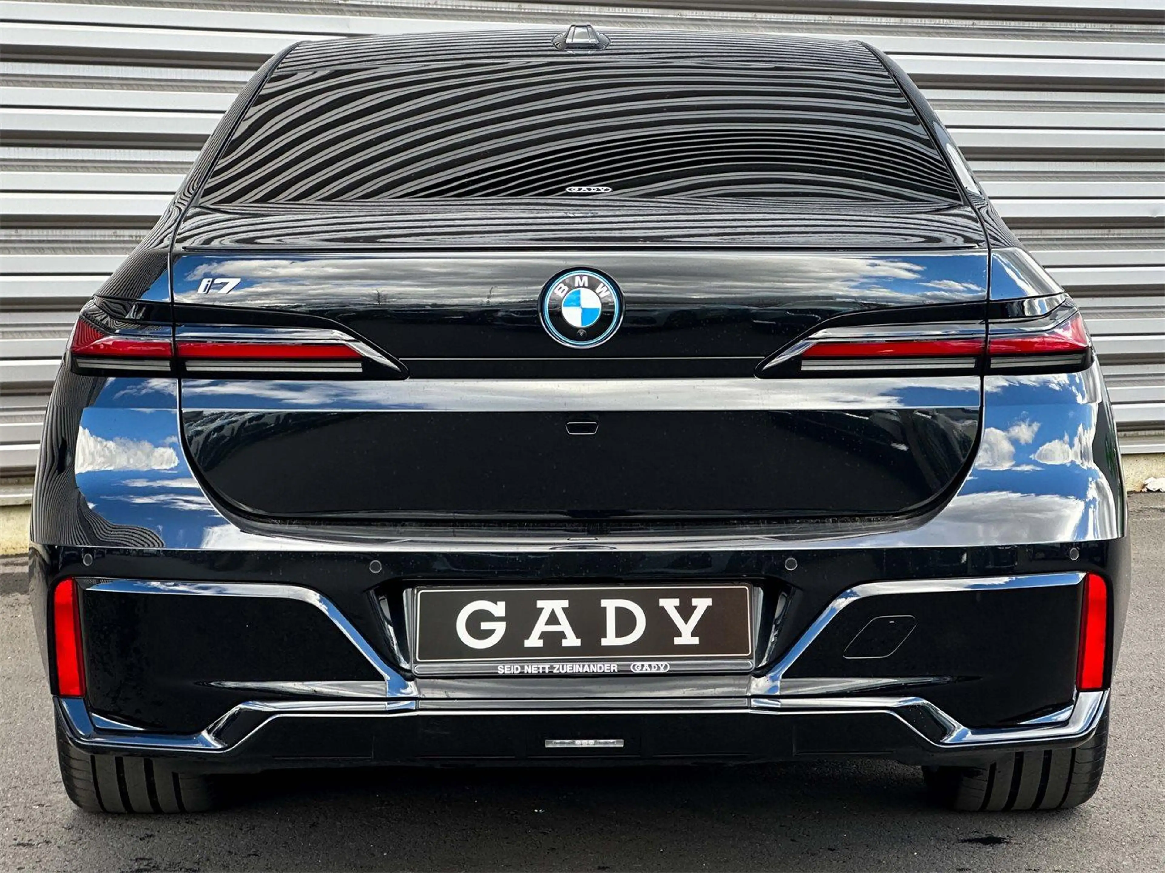 BMW i7 xDrive60 — photo 5