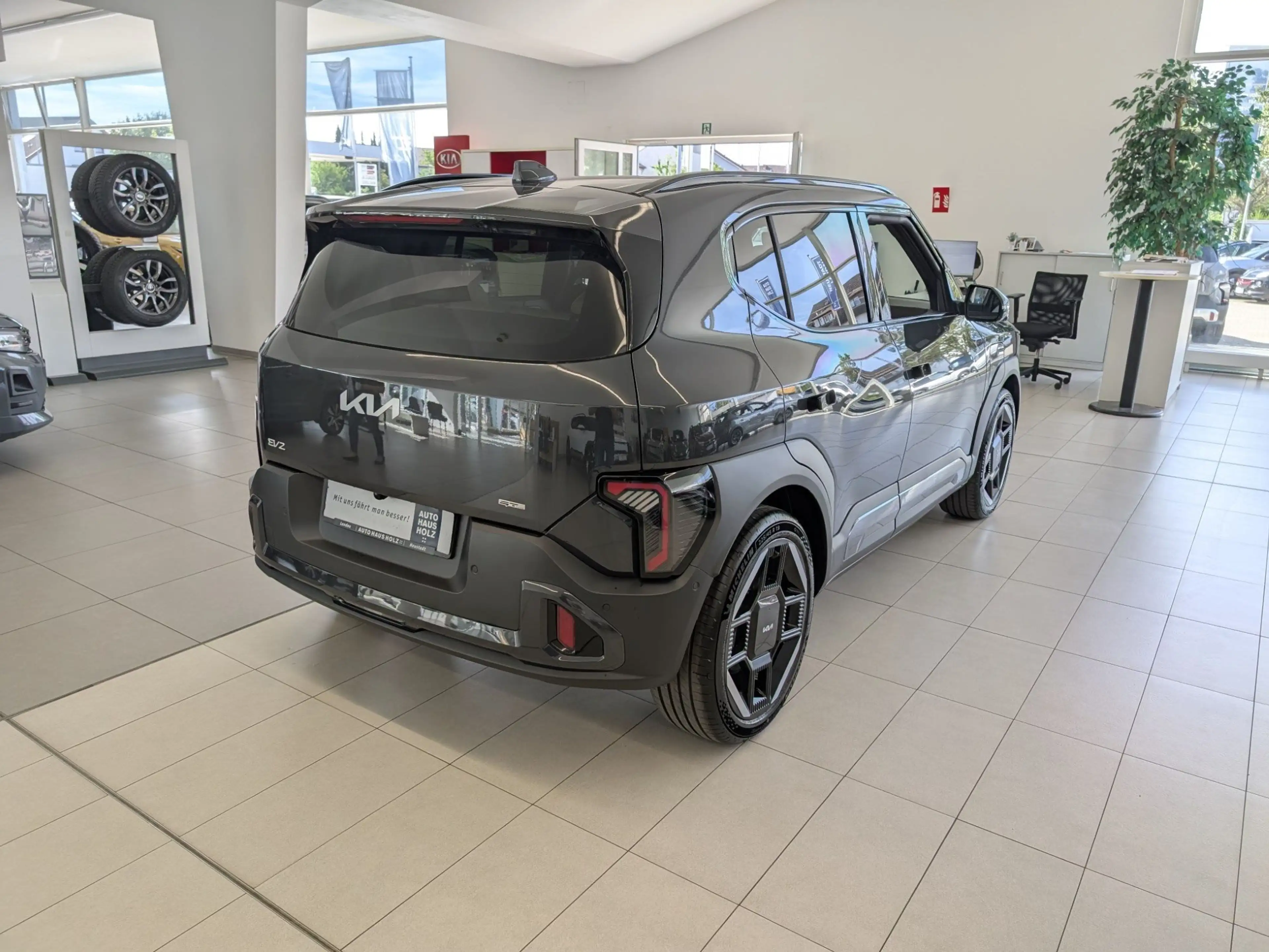 Kia EV2 61-kWh GT-Line 4-Sitzer 22kW Comfort — photo 4