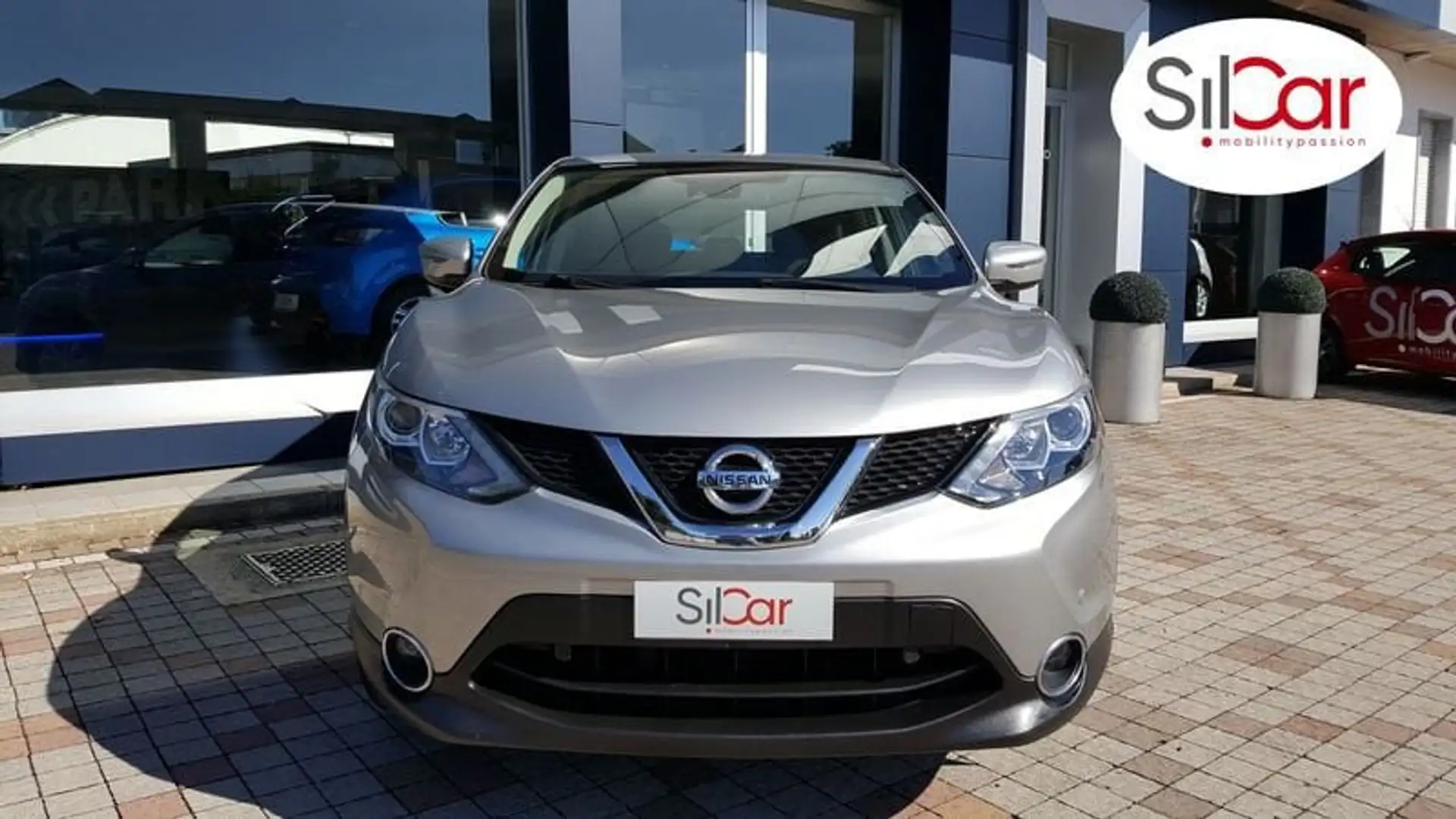 Nissan Qashqai 1.5 dCi N-Connecta Grigio - 2