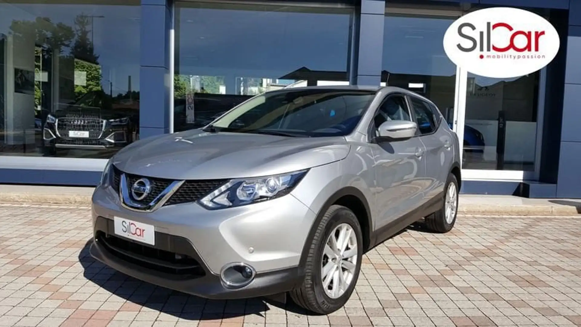 Nissan Qashqai 1.5 dCi N-Connecta Grigio - 1