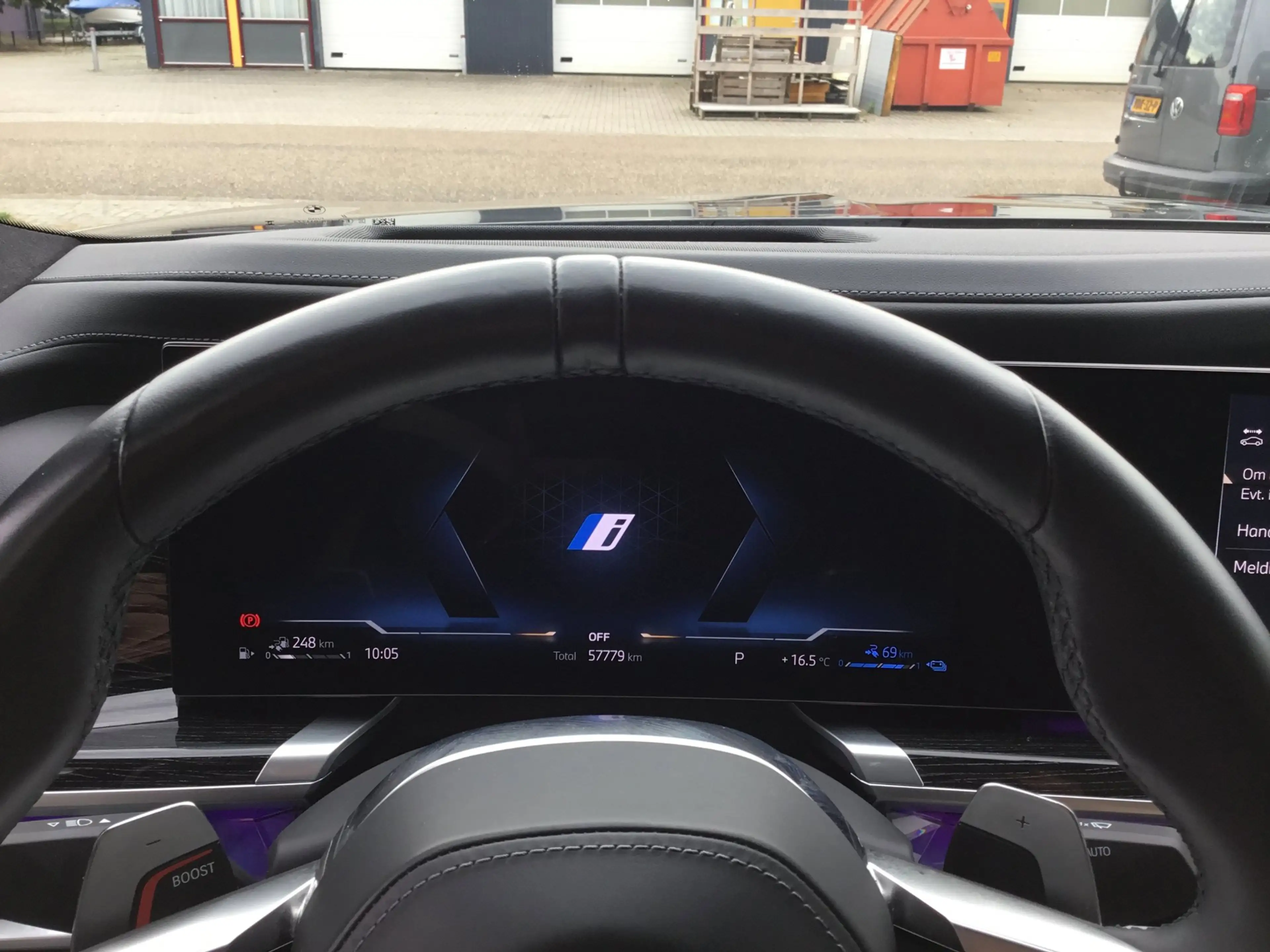 BMW 750 7-serie 750e xDrive M-SPORT — photo 18