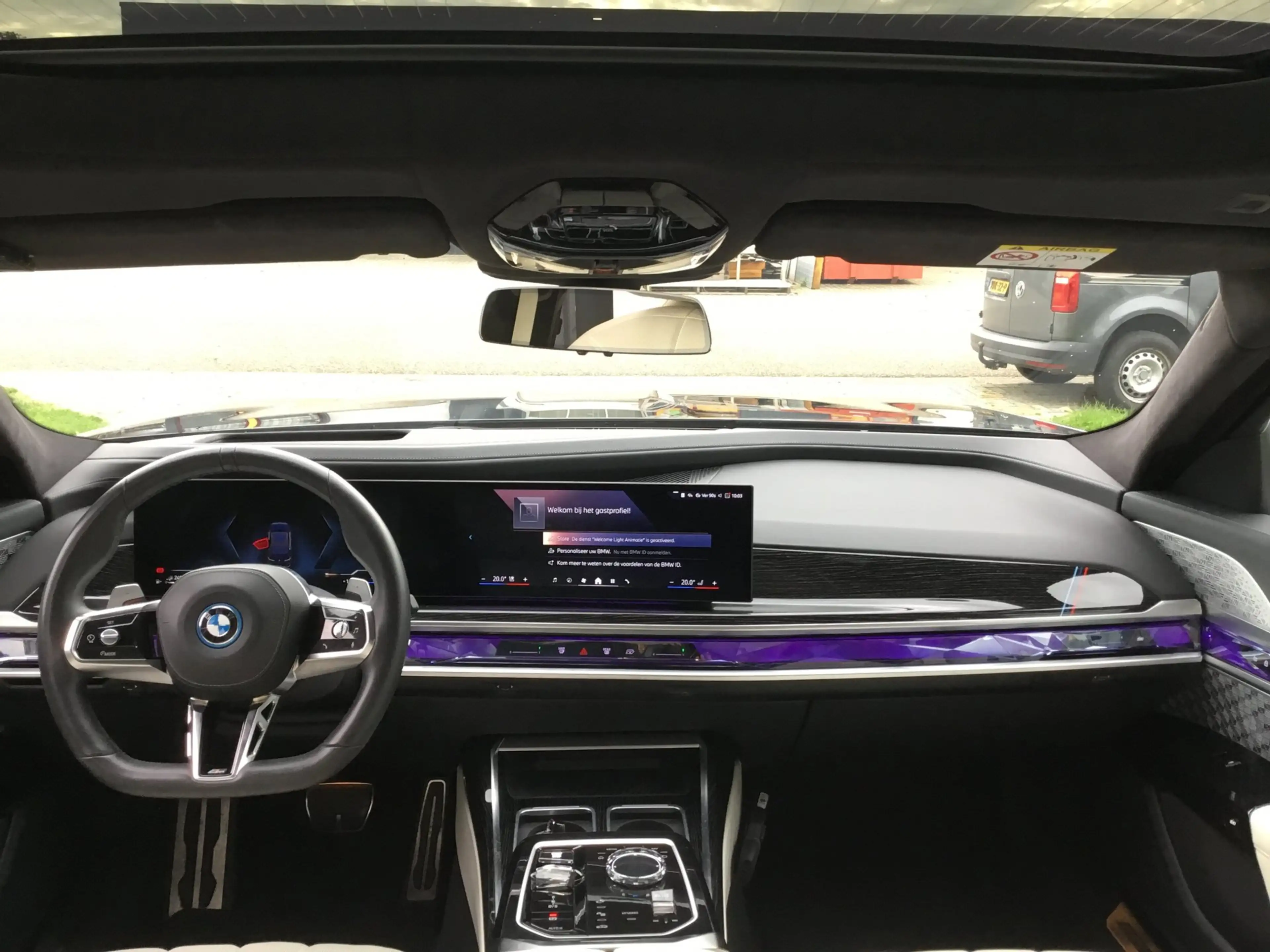 BMW 750 7-serie 750e xDrive M-SPORT — photo 14