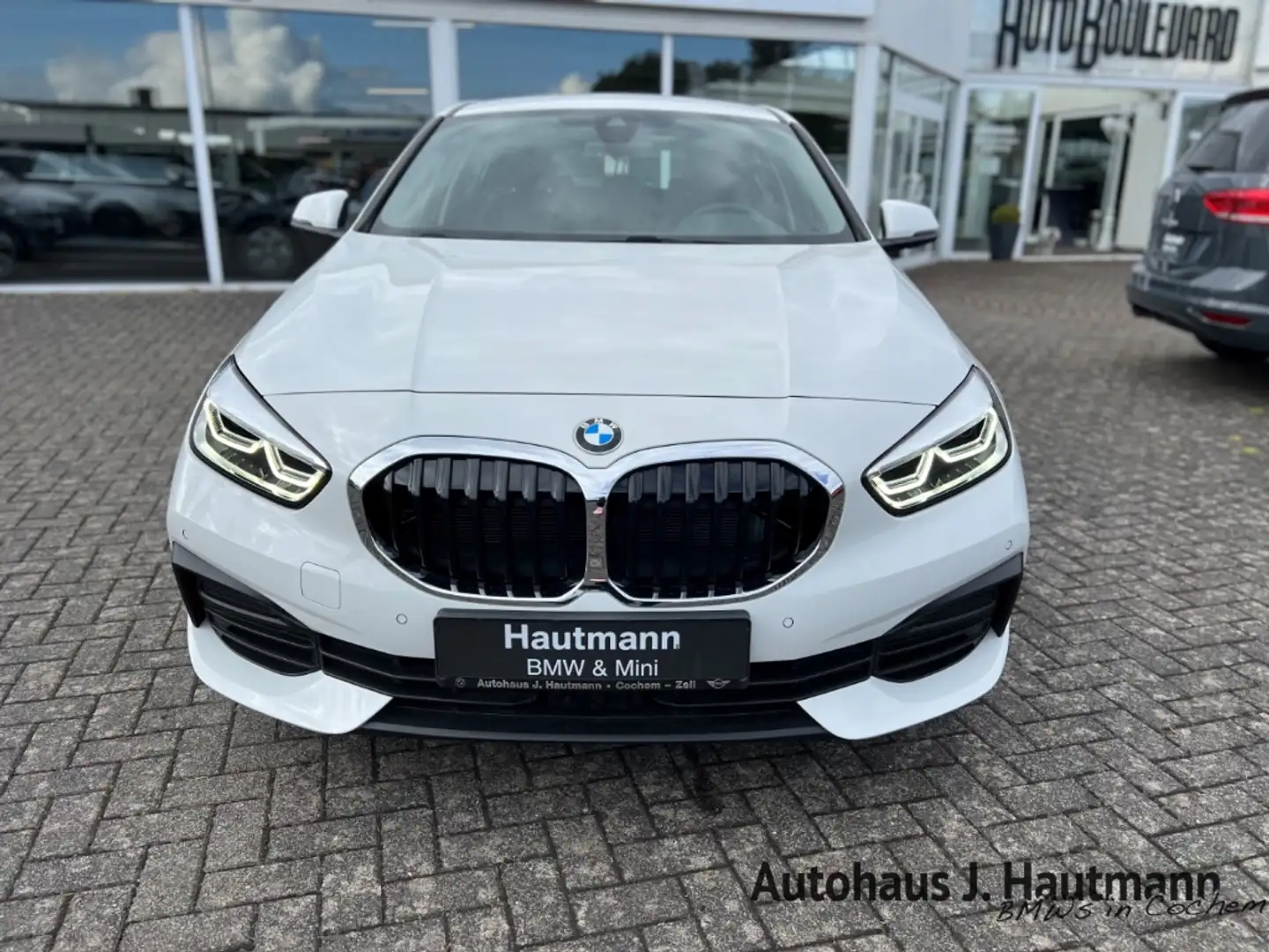 BMW 116 i Advantage *NP:35.320€*LKH*NAVI*COMFORT-P.* Weiß - 2