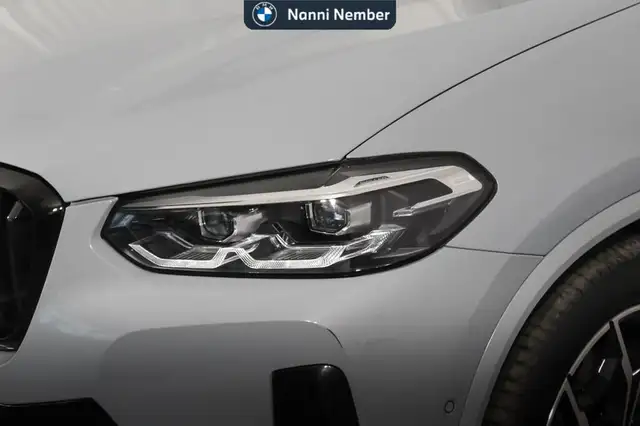 BMW X3 view 5