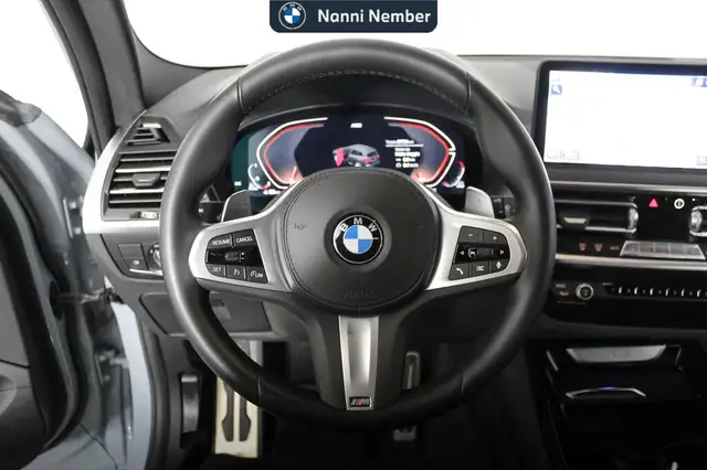 BMW X3 view 10