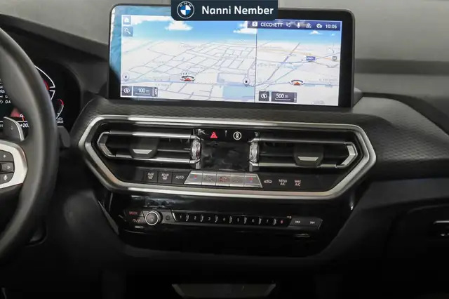 BMW X3 view 12