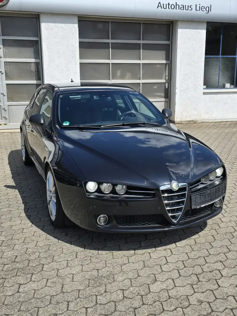 Alfa Romeo Sportwagon 1.8 TBi 16V Turismo Černá - 1
