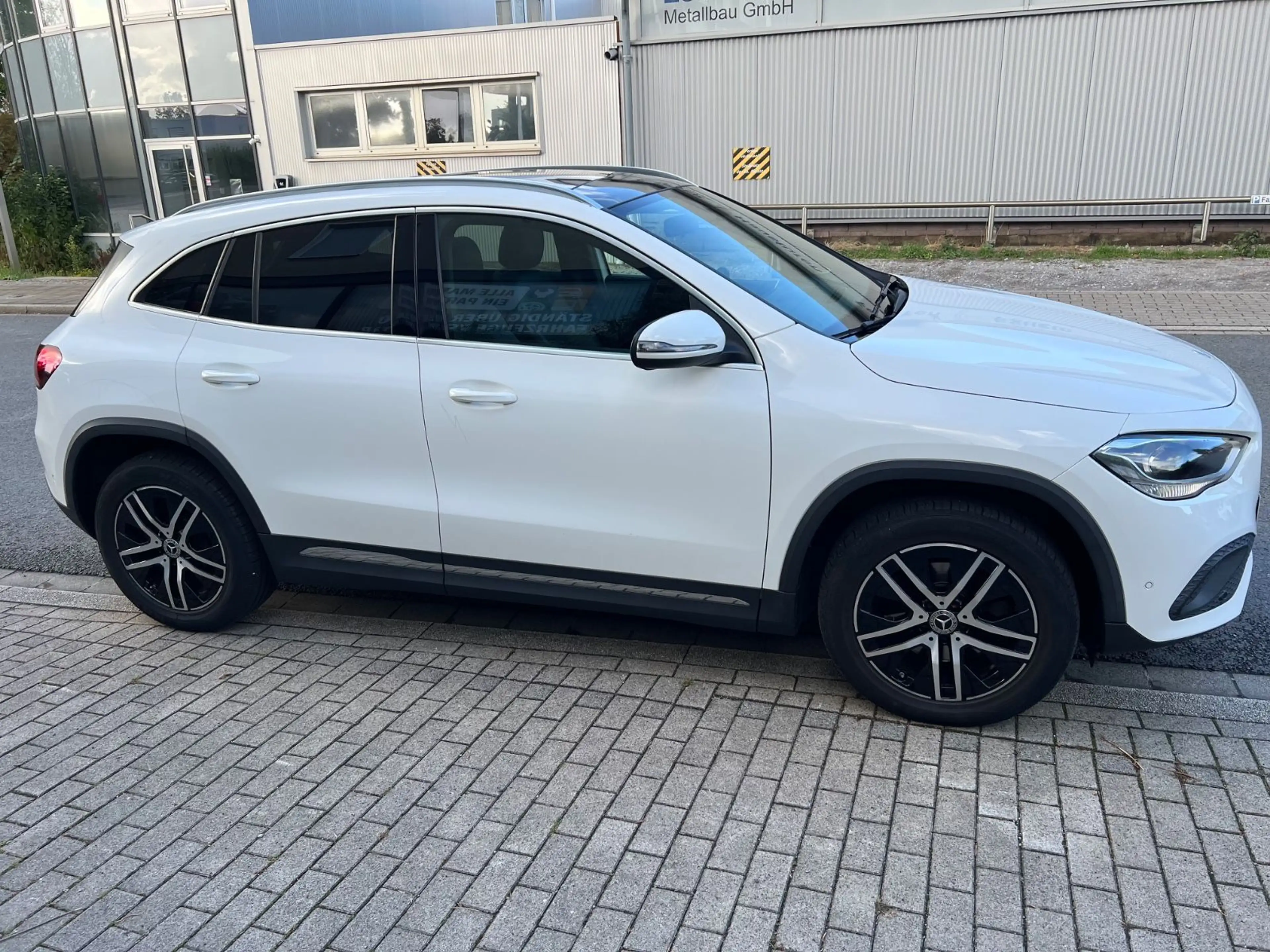 Mercedes-Benz GLA 200 GLA GLA 200*AHK*Pano*LED*SHZ* — photo 7