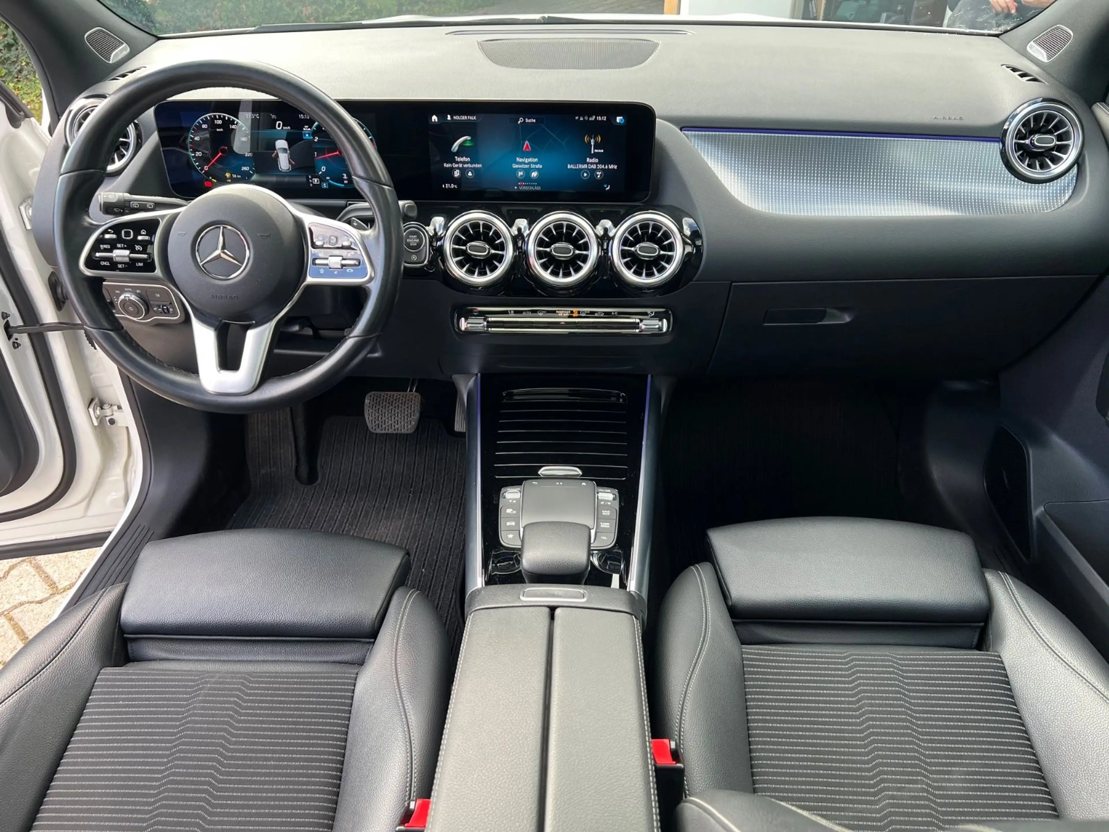 Mercedes-Benz GLA 200 GLA GLA 200*AHK*Pano*LED*SHZ* — photo 10