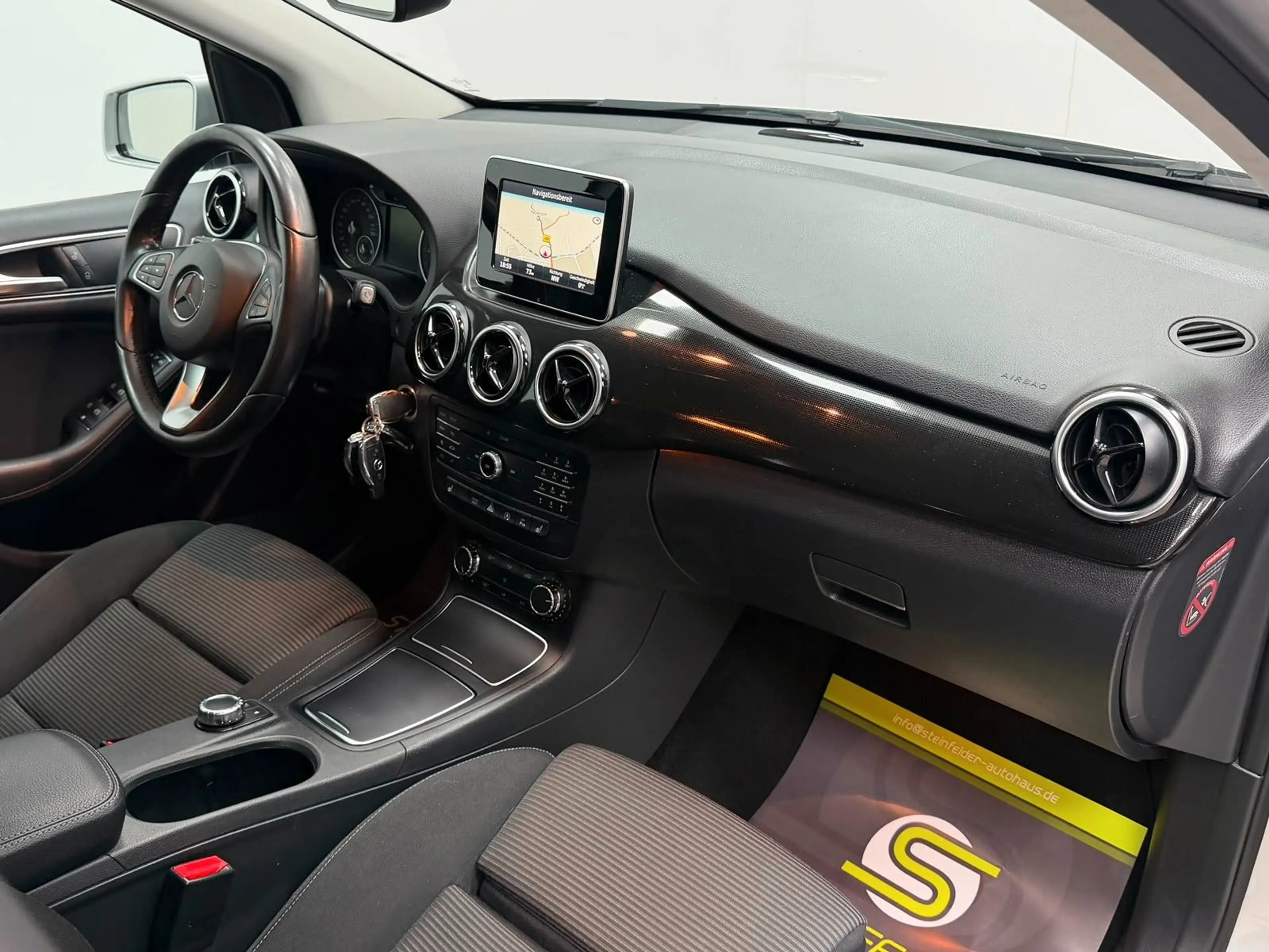Mercedes-Benz B 220 CDI  / SHZ / RKAM / LED / TEMPOMAT — photo 11