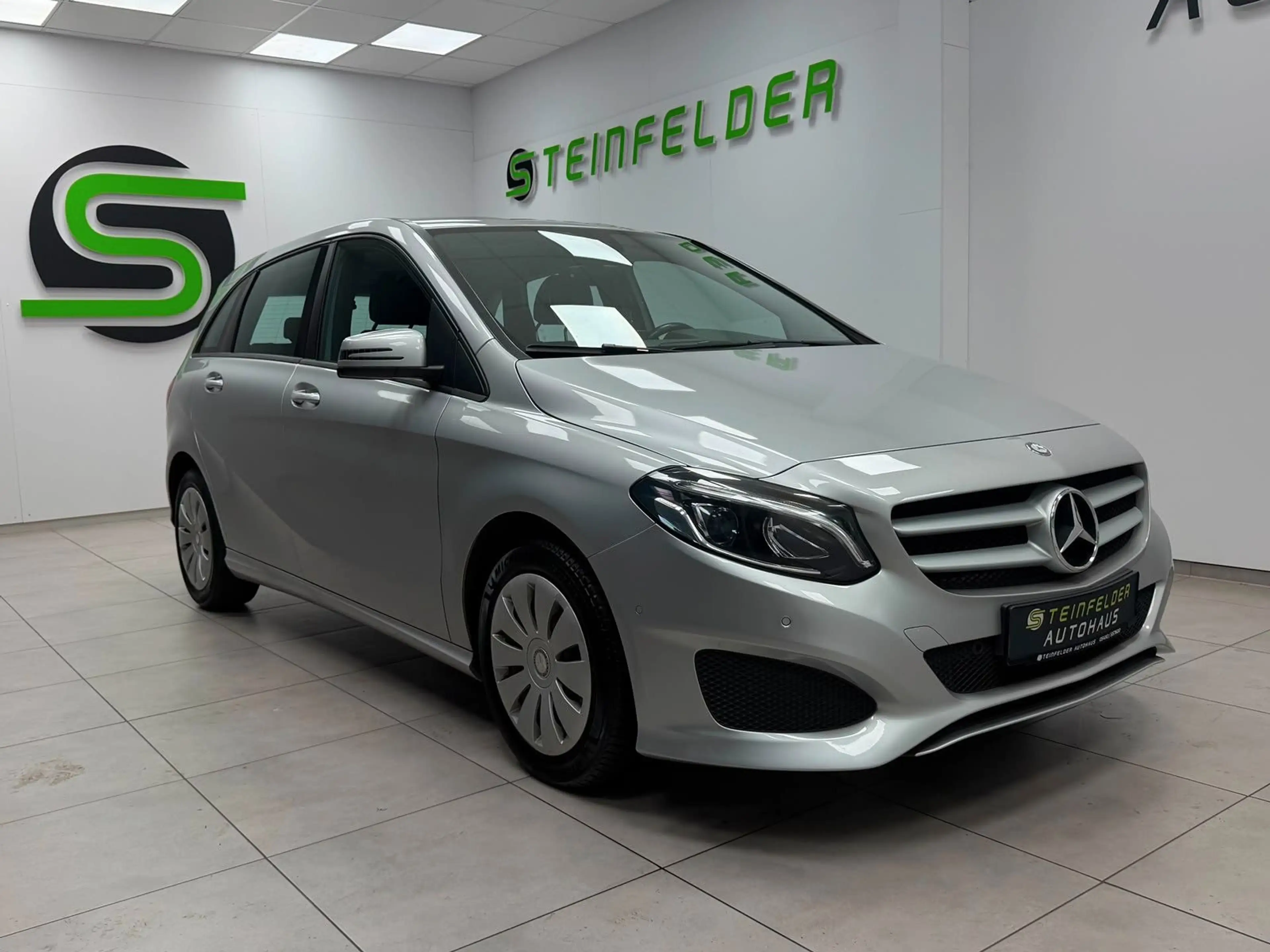 Mercedes-Benz B 220 CDI  / SHZ / RKAM / LED / TEMPOMAT