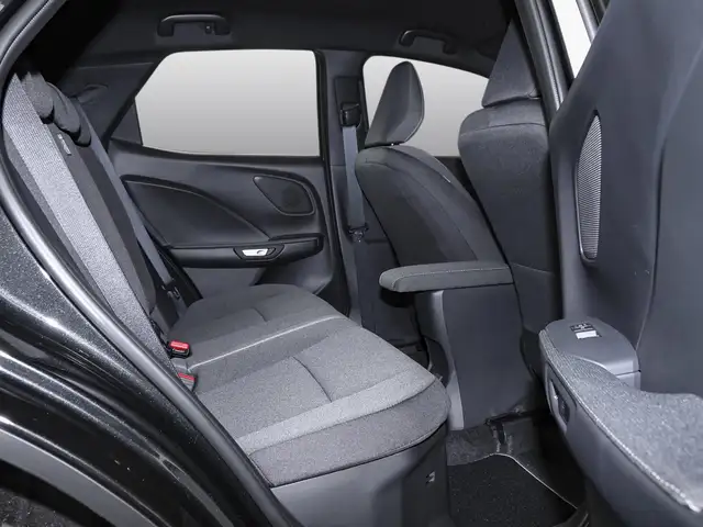 Lexus LBX view 7