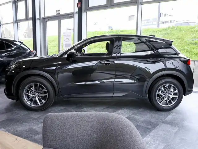Lexus LBX view 3