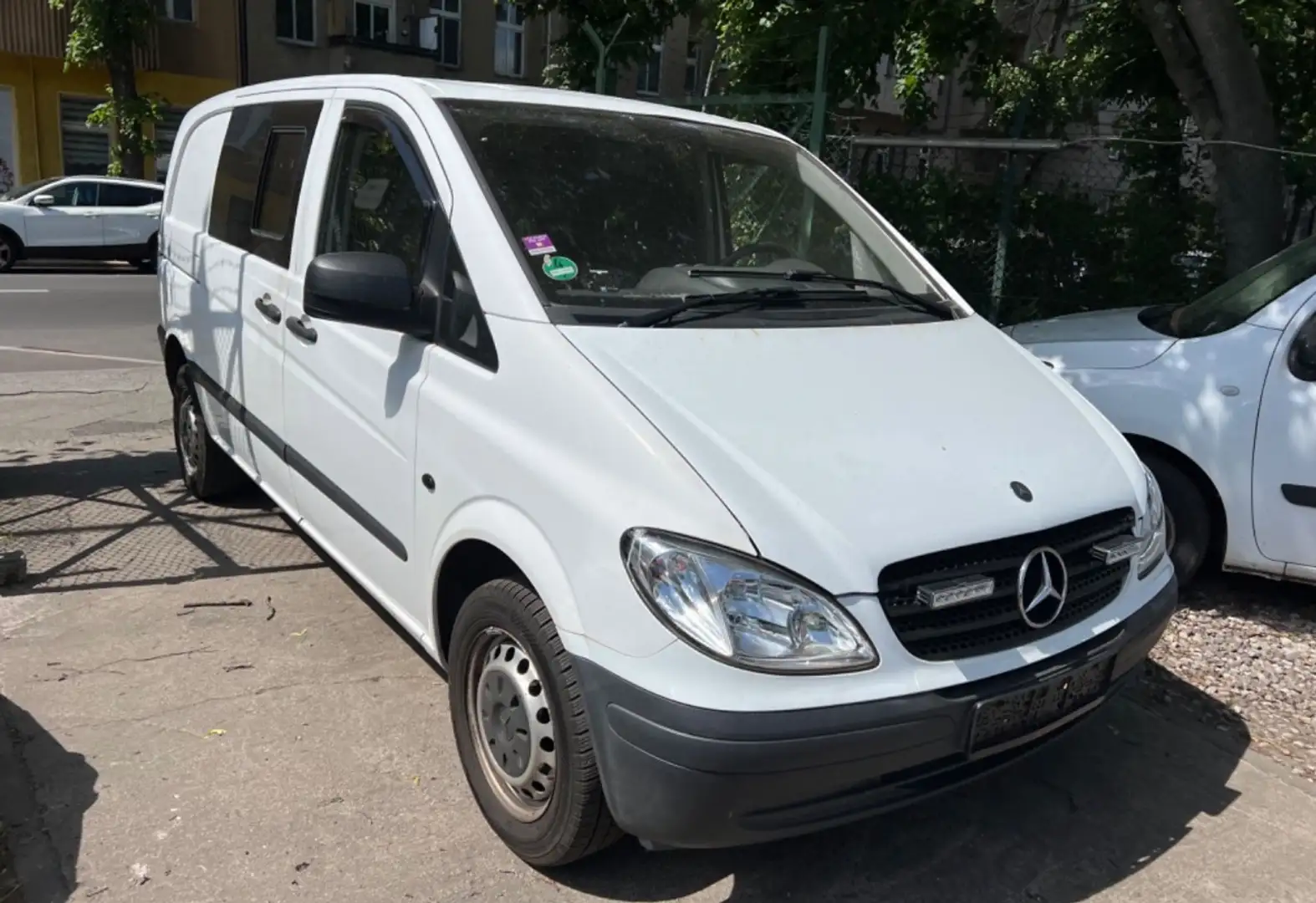 Mercedes-Benz Vito 111 CDI Automatik Klima 178.000KM 2010 Weiß - 1