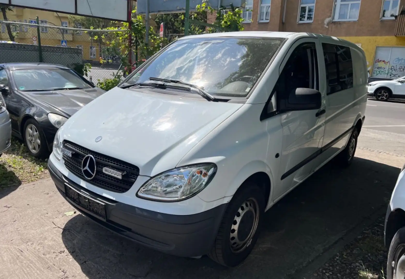 Mercedes-Benz Vito 111 CDI Automatik Klima 178.000KM 2010 Weiß - 2